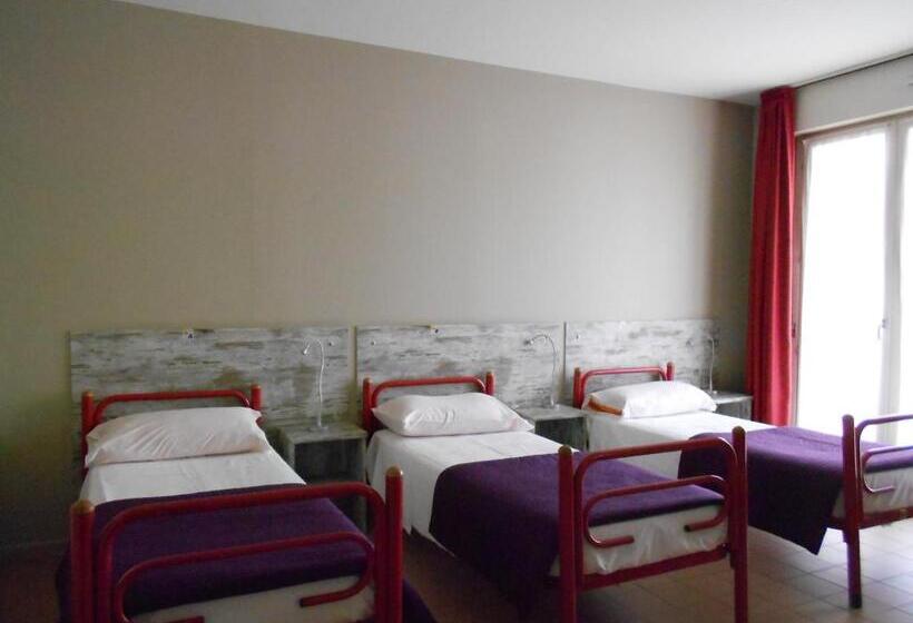 Номер Стандарт Трехместный, Ostello Torino