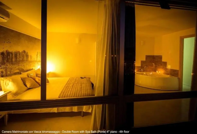 اتاق استاندارد با وان آب گرم, B&b 52cento