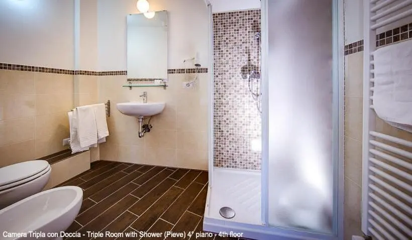 اتاق استاندارد سه نفره, B&b 52cento