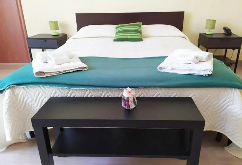 Comfort room with balcony, B&b Civico 115