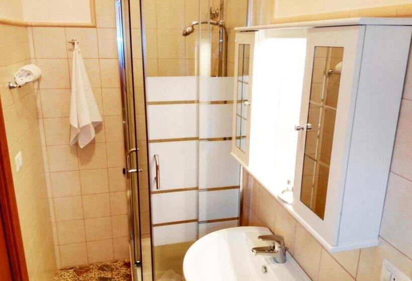 חדר סטנדרט עם מרפסת, B&b Civico 115