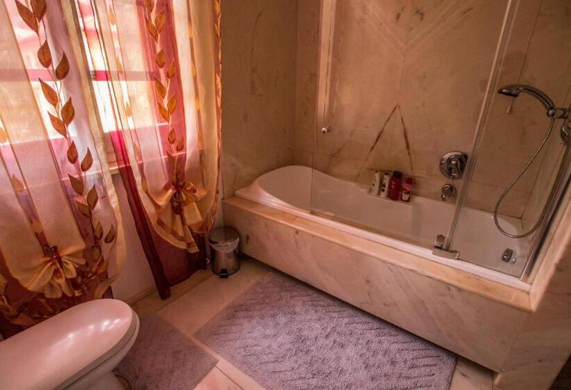 Standard room with outdoor bath, B&b I Narcisi