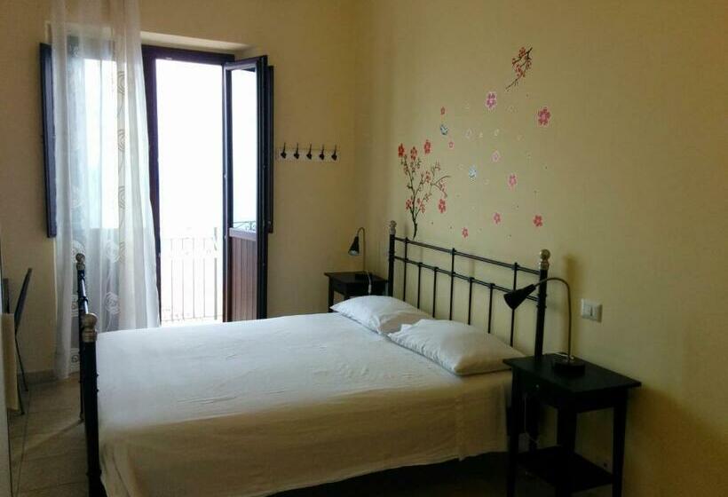 Номер Стандарт Вид на Море с Балконом, B&b La Terrazza