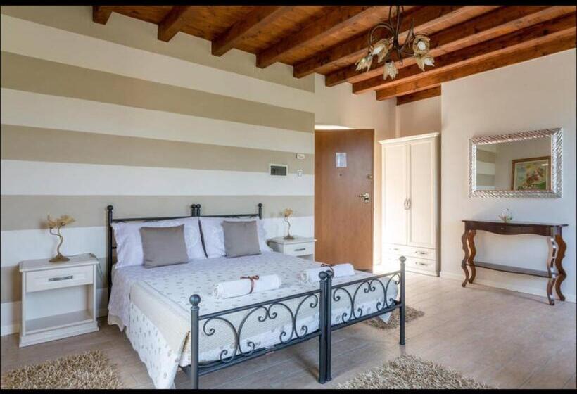 חדר דלוקס נוף לעיר, B&b Ronco Degli Ulivi