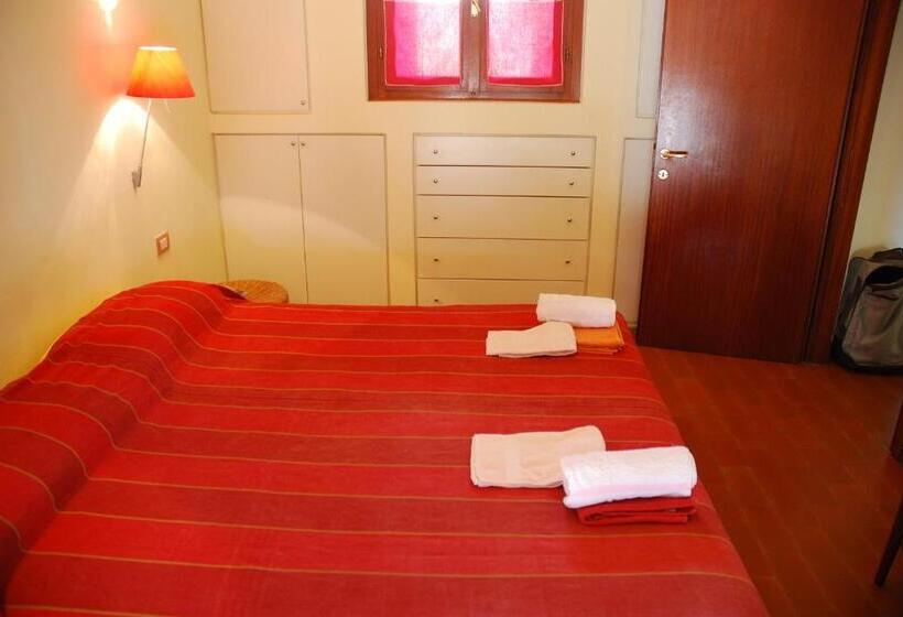 Comfort room with balcony, B&b Selve Di Rogaro
