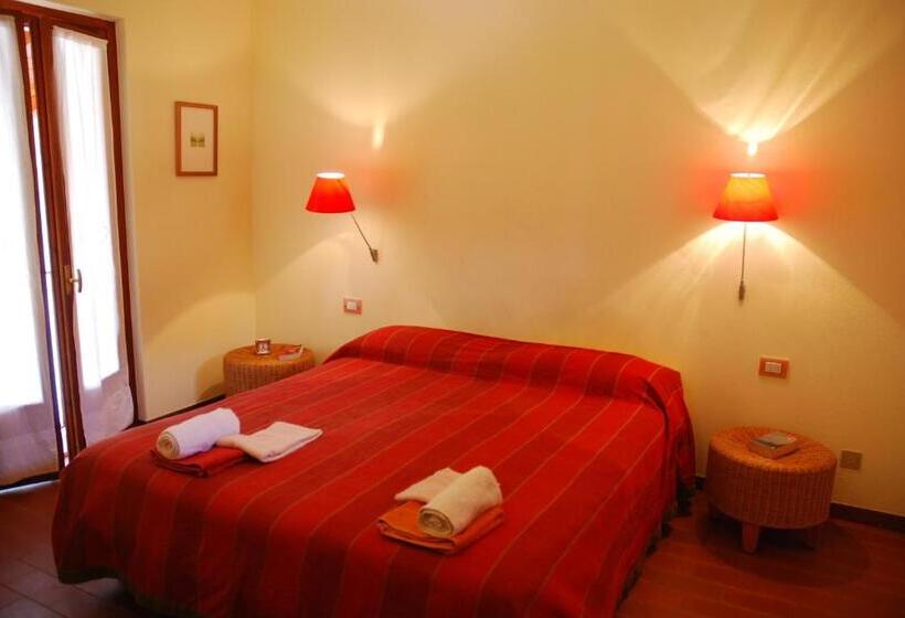 Comfort room with balcony, B&b Selve Di Rogaro