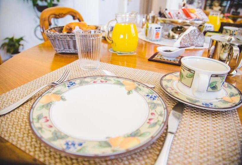 חדר סטנדרט, Aldarogi