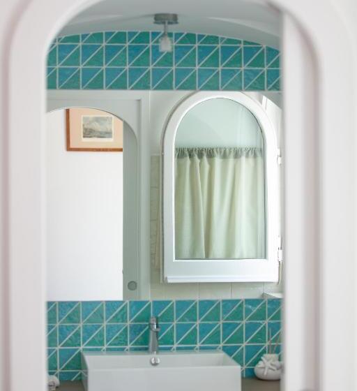 חדר סטנדרט, Aldarogi