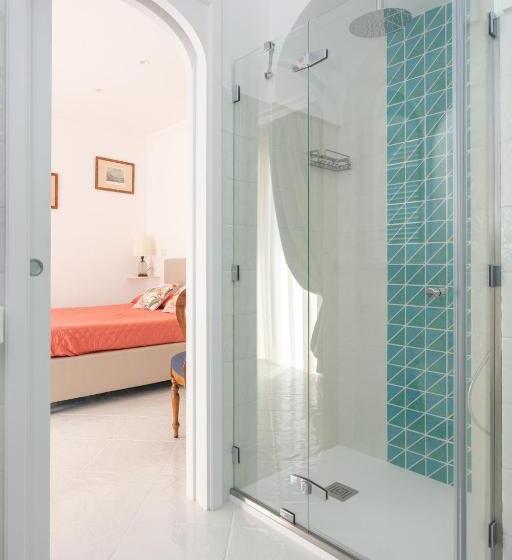 חדר סטנדרט, Aldarogi