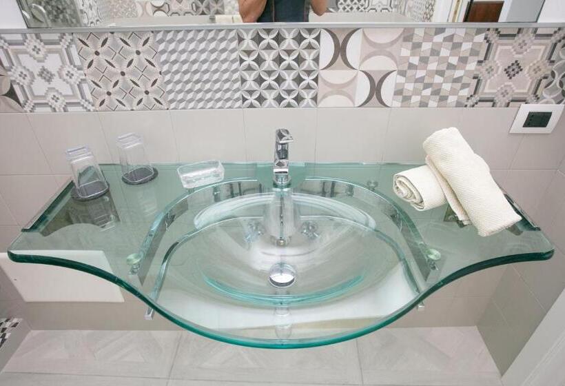 חדר דלוקס נוף לים, Aldarogi