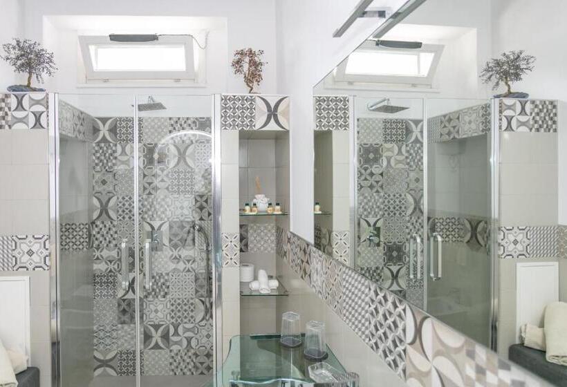 חדר דלוקס נוף לים, Aldarogi