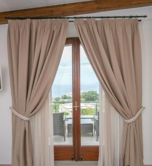 חדר דלוקס נוף לים, Aldarogi