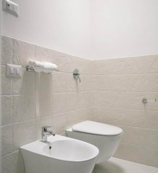 חדר סטנדרט, Aldarogi