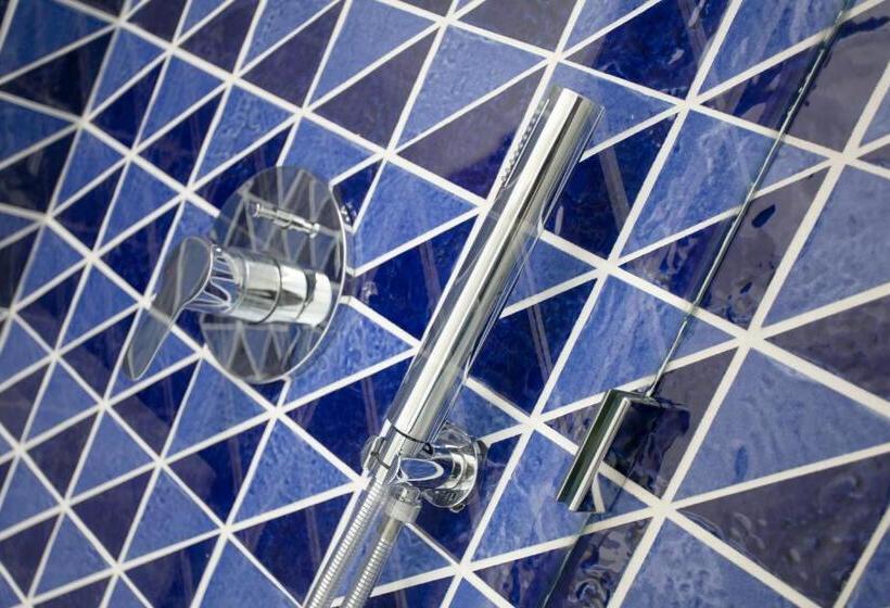 חדר סטנדרט, Aldarogi