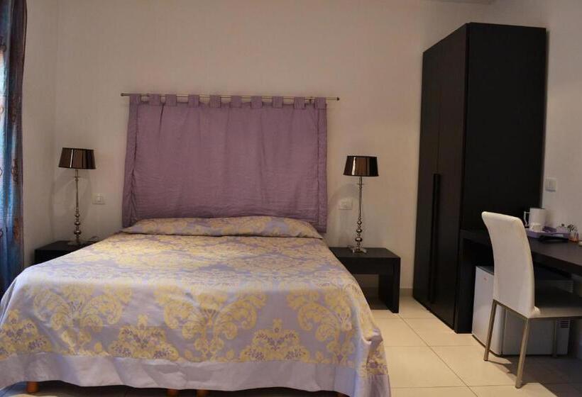 Quarto Estandar, Casa Canale