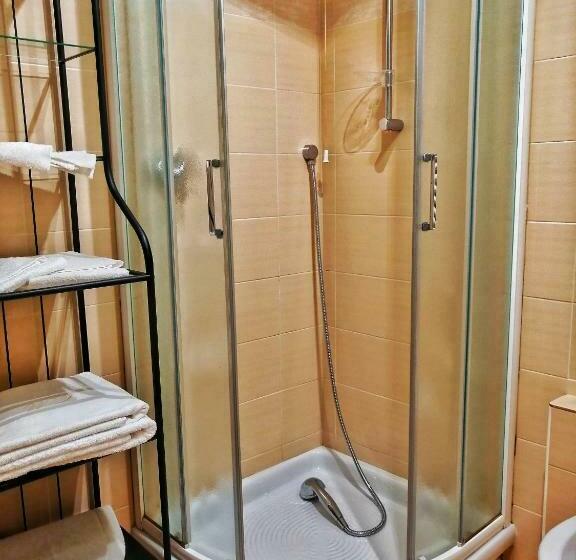 غرفة قياسية رباعية, Casa Dei Mombri