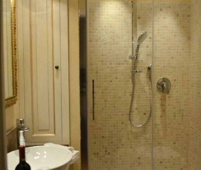 디럭스 룸, La Corte Di Ambra