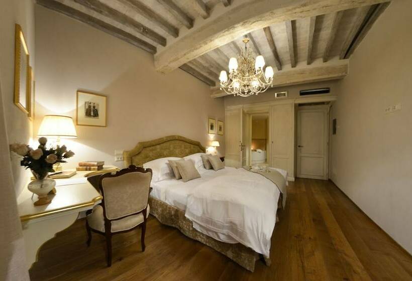 디럭스 룸, La Corte Di Ambra