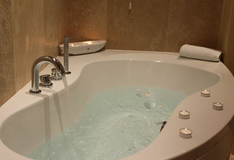 디럭스 룸, La Corte Di Ambra