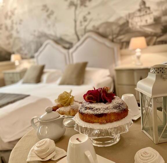 스위트, La Corte Di Ambra