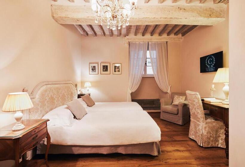 주니어 스위트, La Corte Di Ambra