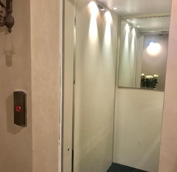 디럭스 룸, La Corte Di Ambra