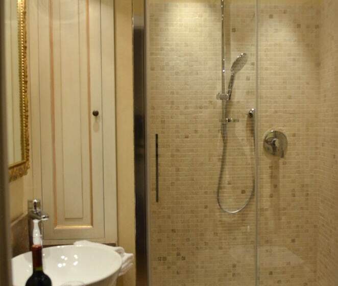 디럭스 룸, La Corte Di Ambra