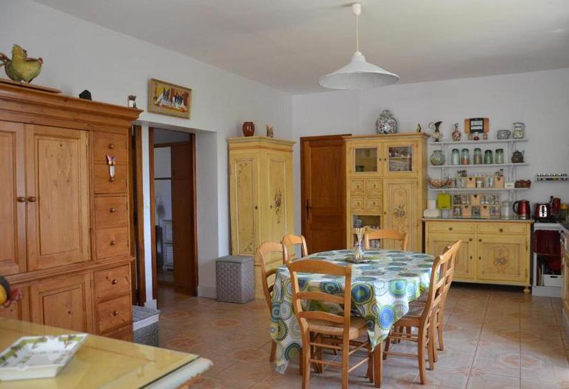 2间卧室的房子, La Gueriniere