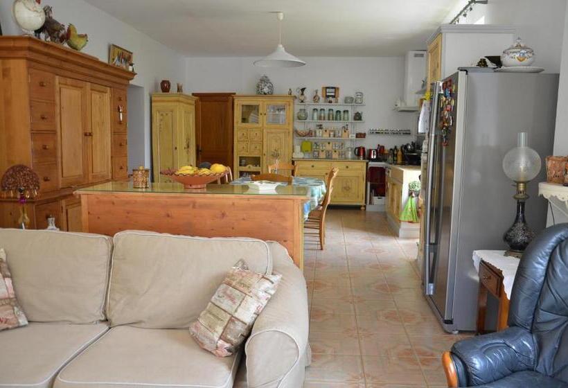 Дом 2 Спальни, La Gueriniere