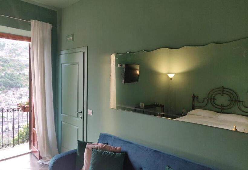 اتاق لوکس با چشم‌انداز شهر, Le Stanze Del Cioccolato