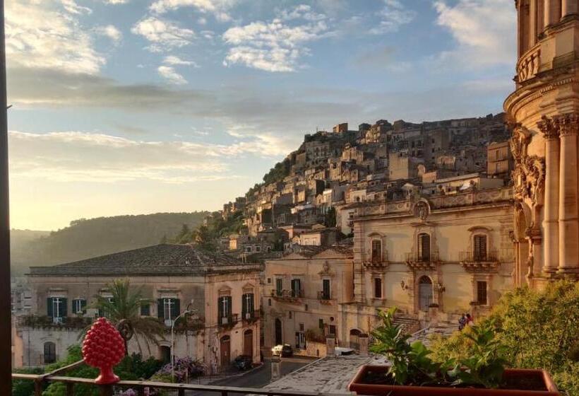 اتاق لوکس با بالکن, Le Stanze Del Cioccolato