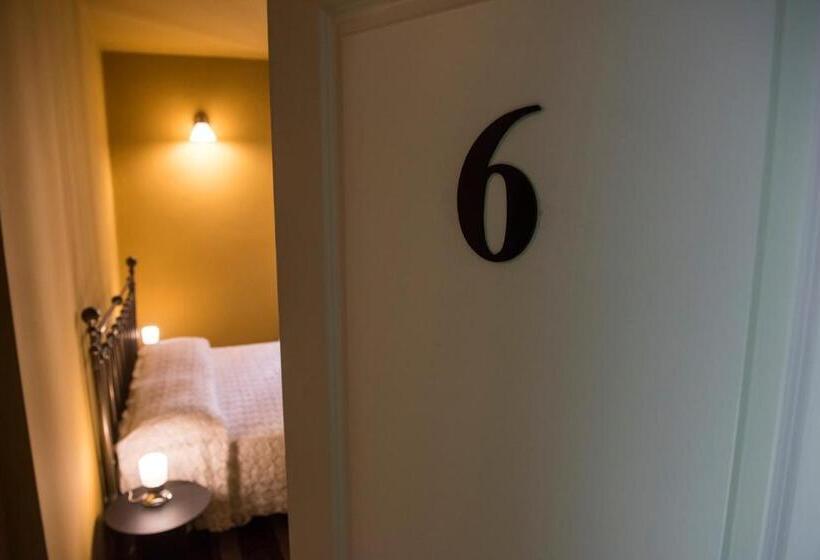 اتاق لوکس با بالکن, Le Stanze Del Cioccolato