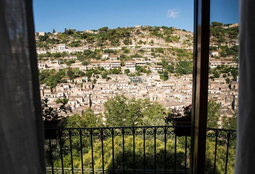 اتاق لوکس با چشم‌انداز شهر, Le Stanze Del Cioccolato