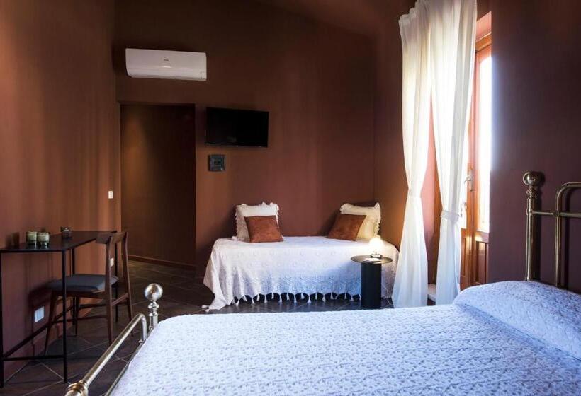 اتاق لوکس با بالکن, Le Stanze Del Cioccolato