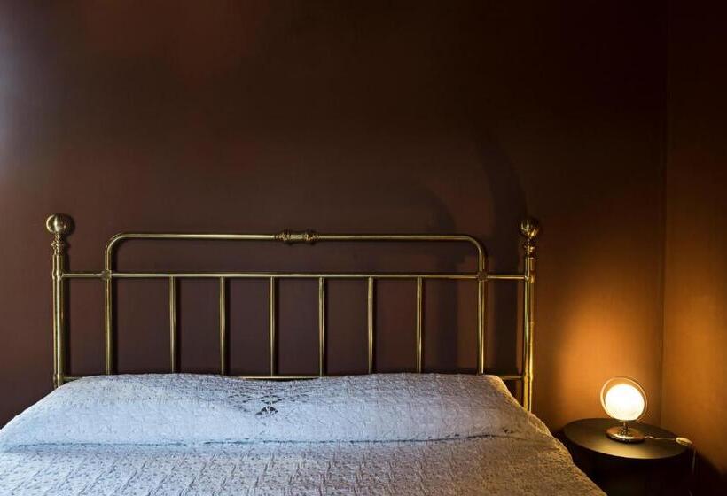 اتاق لوکس با بالکن, Le Stanze Del Cioccolato