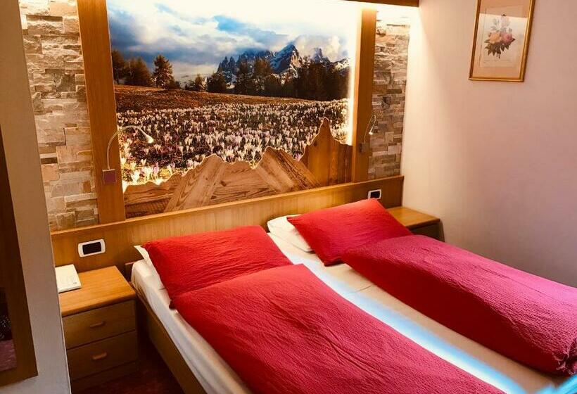 スタンダードルーム, Rifugio Capanna Passo Valles