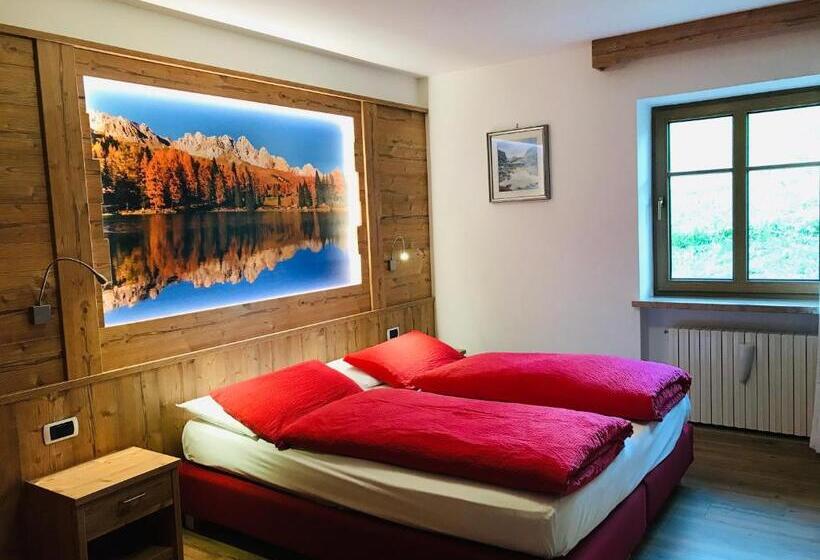 Номер Стандарт Трехместный, Rifugio Capanna Passo Valles