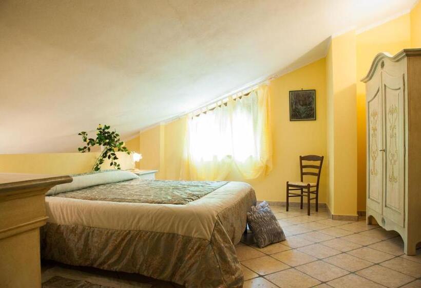 ペントハウスルーム, Villa Bernadette