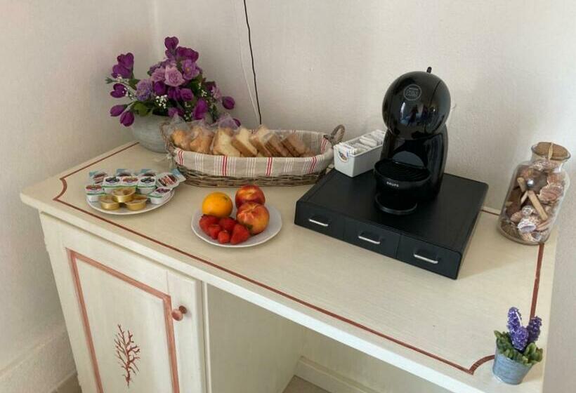 غرفة ديلوكس مزودة بشرفة, Villa Le Bougainvillea