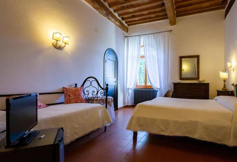 חדר סטנדרט לשלושה, Albergo Santa Chiara