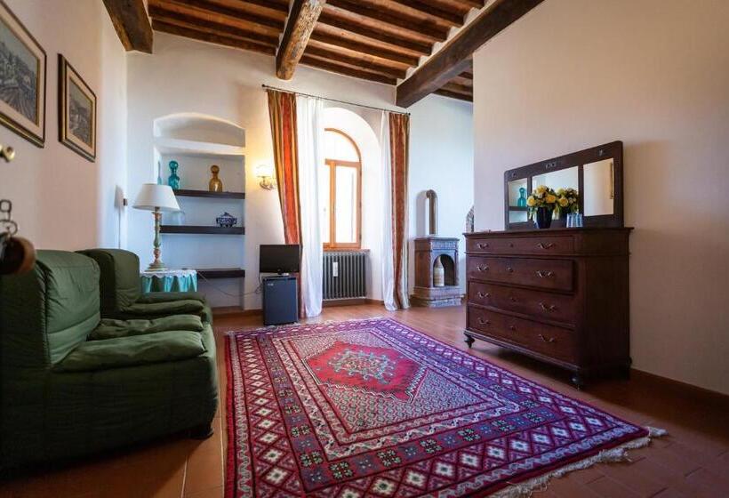 Номер Стандарт Трехместный, Albergo Santa Chiara