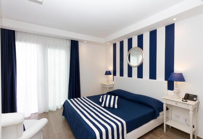 חדר דלוקס נוף לים, Nautilus