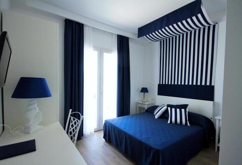 חדר סטנדרט פנימי, Nautilus