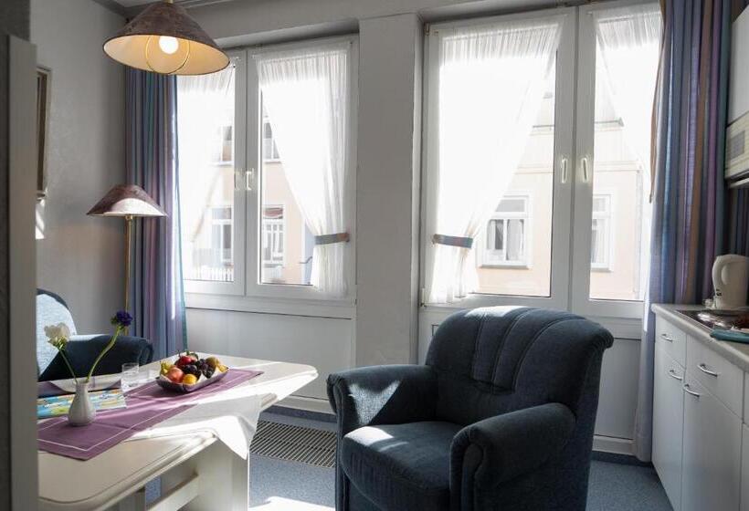 Студия Стандарт, S Haus Waterkant & Strandvilla Eils