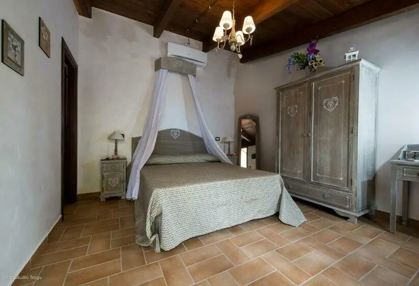 スタンダードルーム, Il Giardino Dei Flintstones B&b