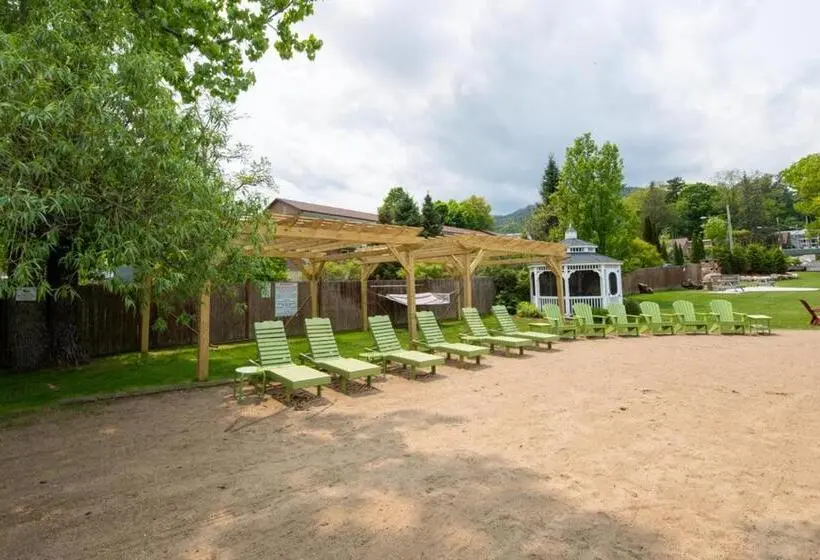 スタンダードスタジオ, Shore Meadows Lodge Llc