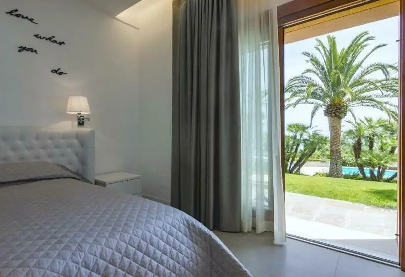 オーシャンビューデラックスルーム, Villa Capodarco B&b