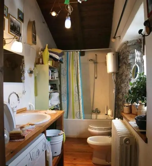 バス共有のスタンダードルーム, Alla Bastilla B&b