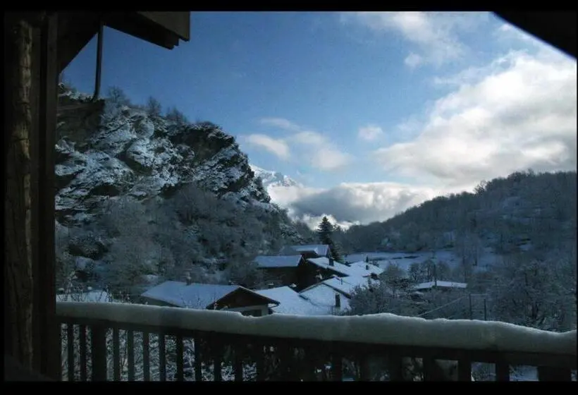 バス共有のスタンダードルーム, Alla Bastilla B&b