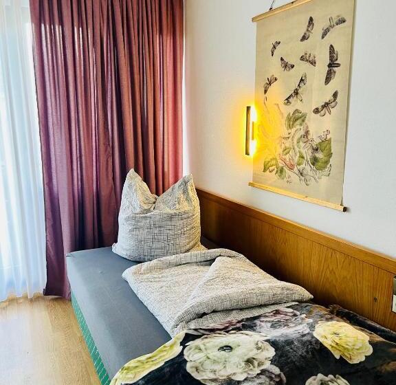 エコノミートリプルルーム, B&b Apart Hotel Goldener Hahn   Guesthouse Hirsch Baiersbronn